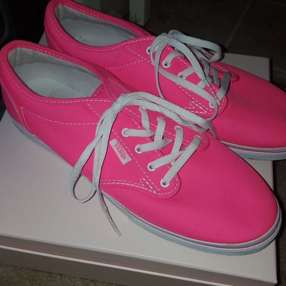 vans lo pro neon pink